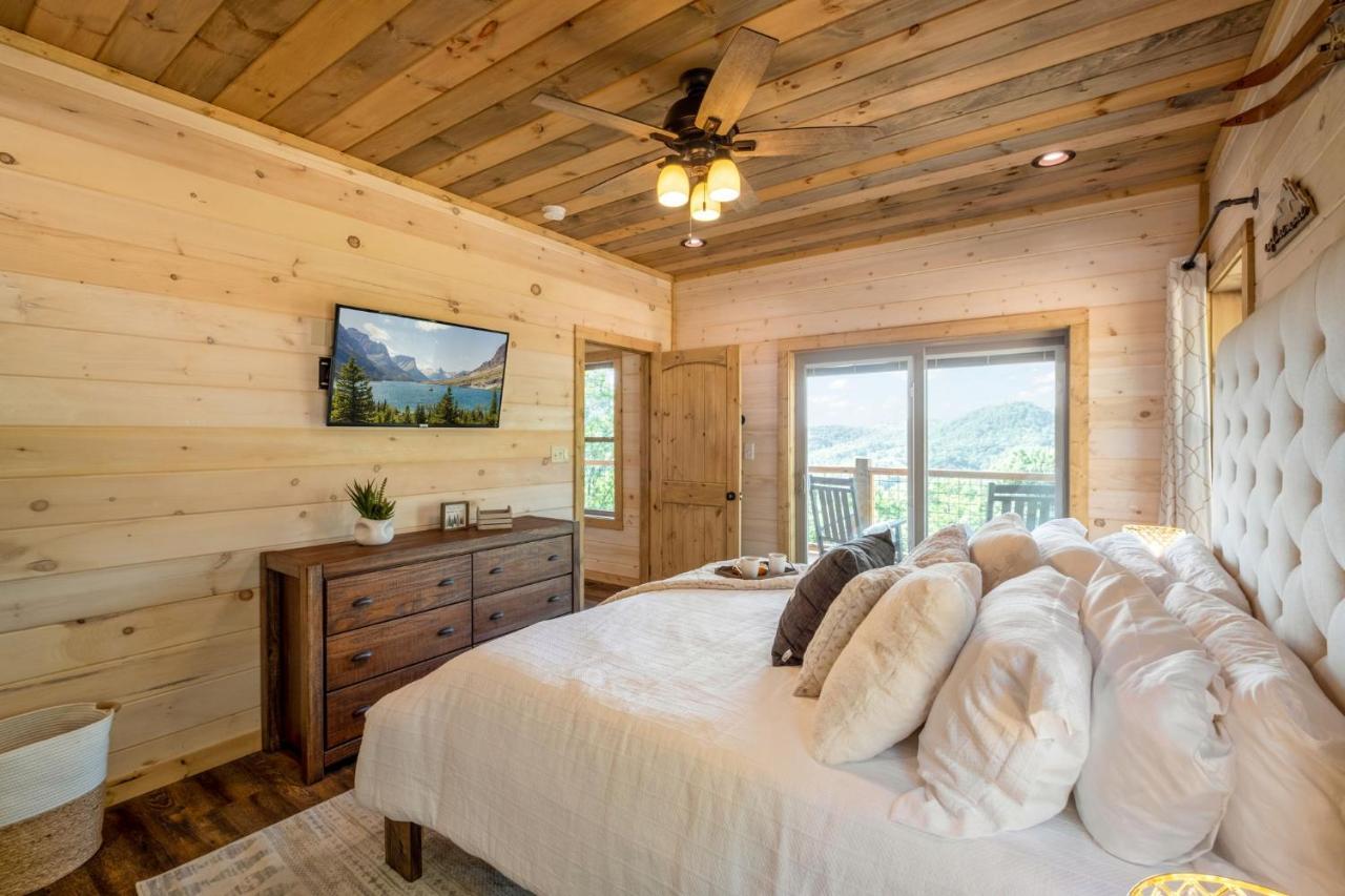 New / 3 King Suites / Sleeps12 / View / 5 Mi To Pf / Hot Tub Sevierville Exterior foto